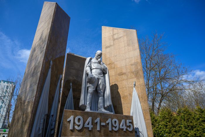 Мемориал Воинской славы «Воин-освободитель» в микрорайоне Пироговский округа Мытищи