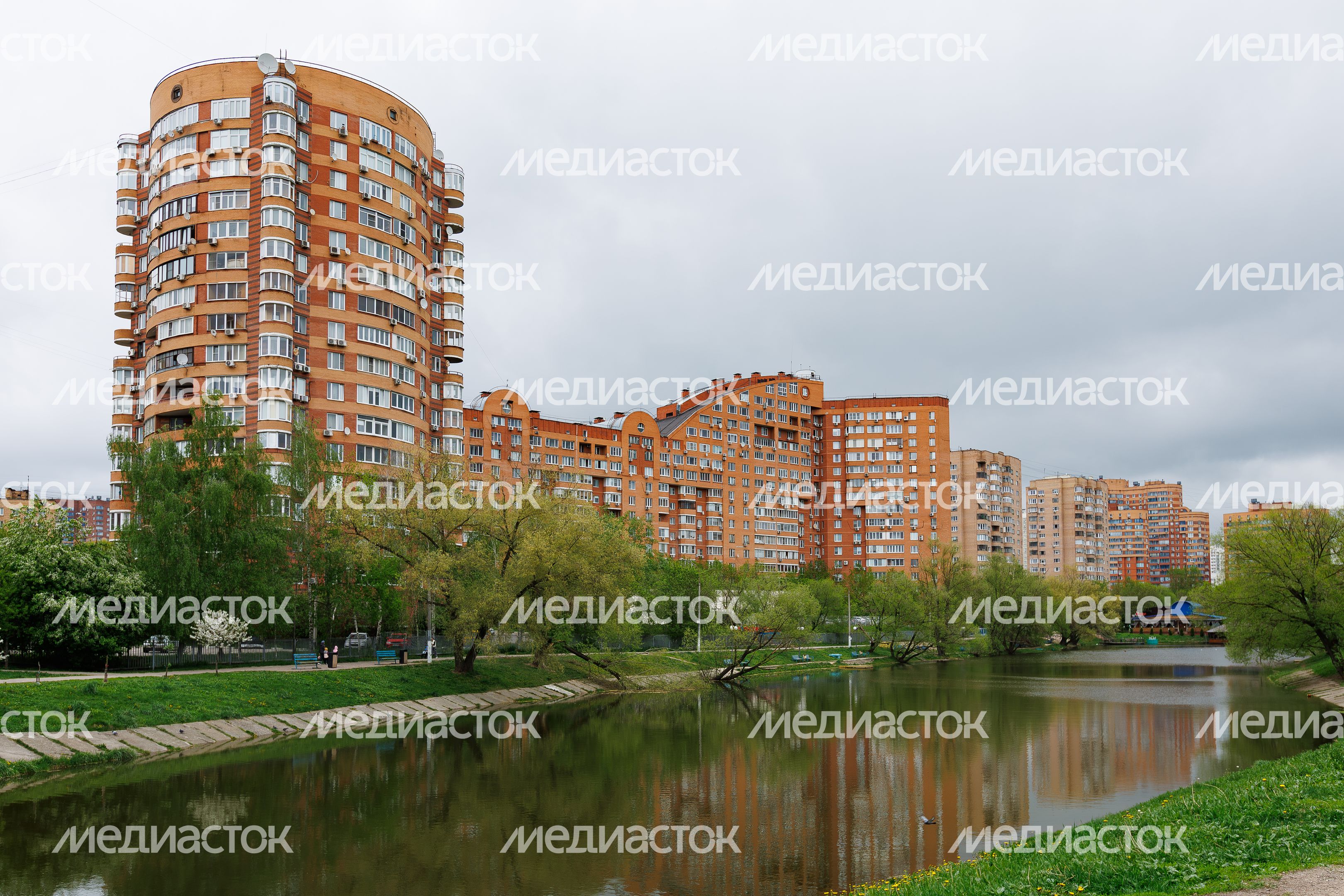 Весенние виды города Химки Весенние виды города Химки