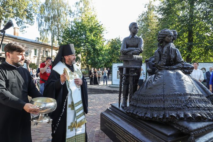 Открытие памятника императрице Марии Александровне в Ильинском-Усово