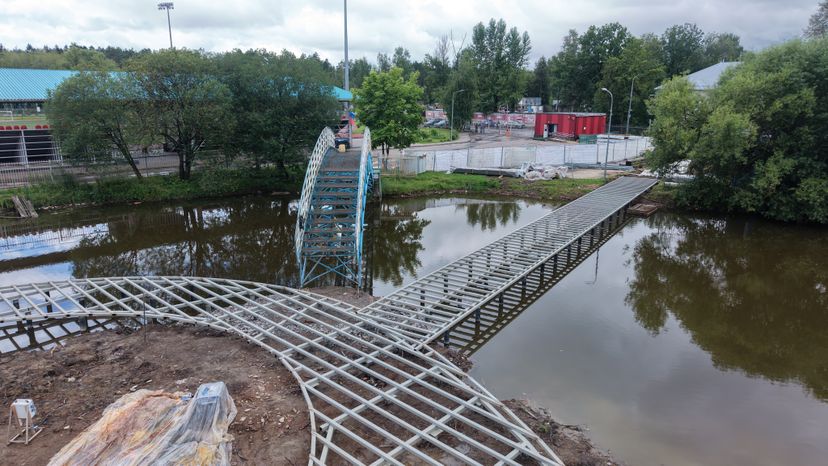 Благоустройство набережной пруда "Москвич" в Лобне