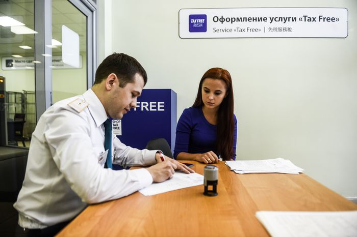 Система tax free для возврата НДС иностранцам начинает работу в России в тестовом режиме