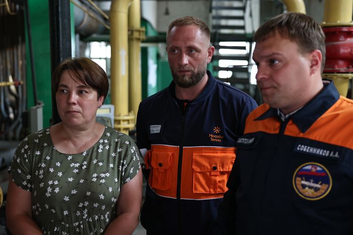 Андрей Воробьев проверил ход работ по модернизации котельной в Рузском округе