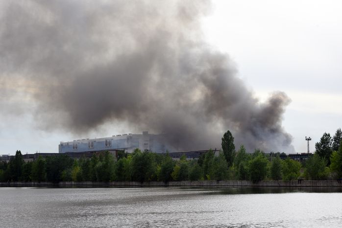 Пожар на территории бывшего завода ЗИЛ