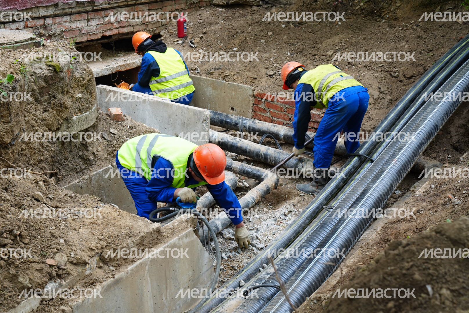 Проверка губернатором ремонта теплосетей в Химках