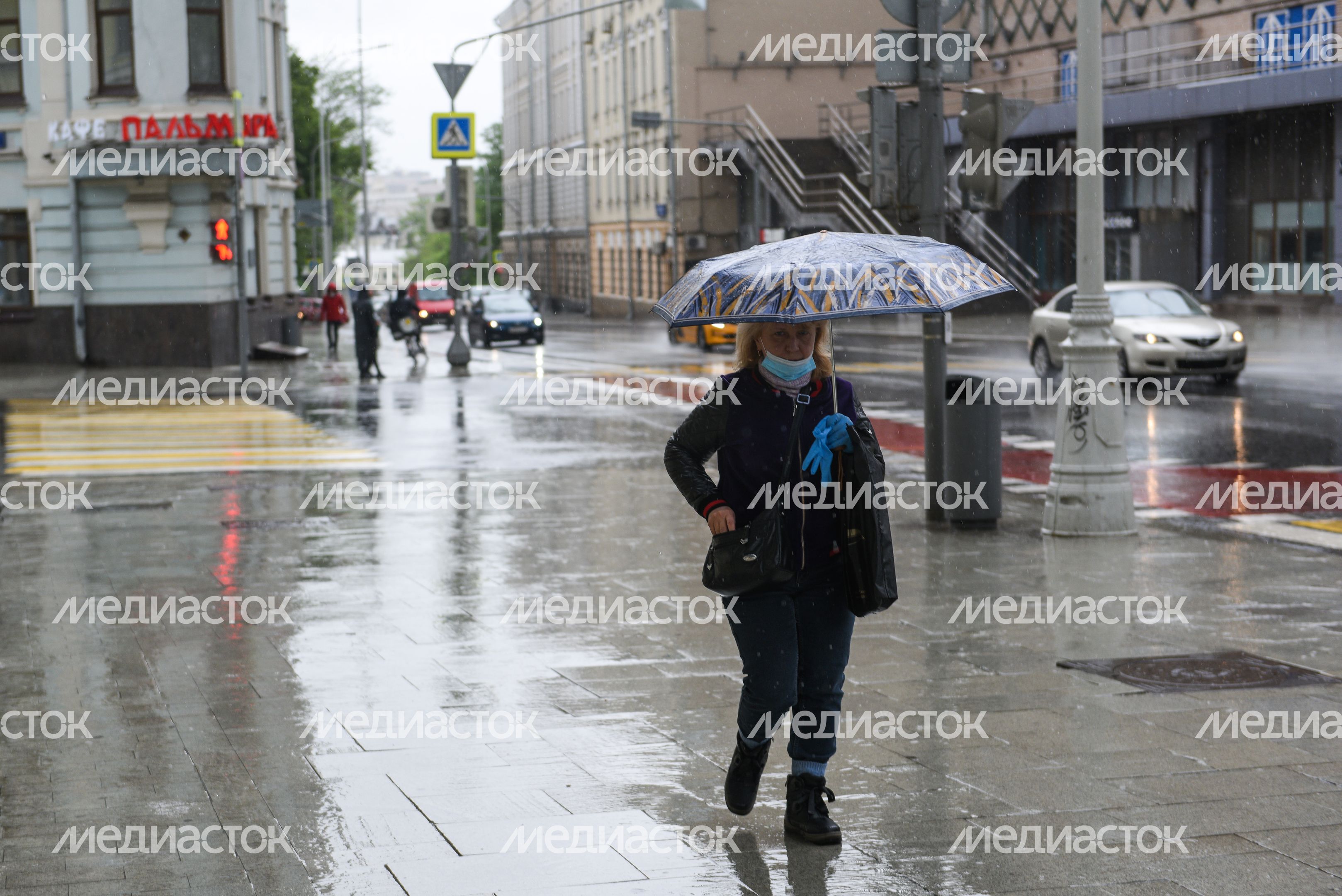 Москва во время первого этапа смягчения режима самоизоляции Москва во время первого этапа смягчения режима самоизоляции