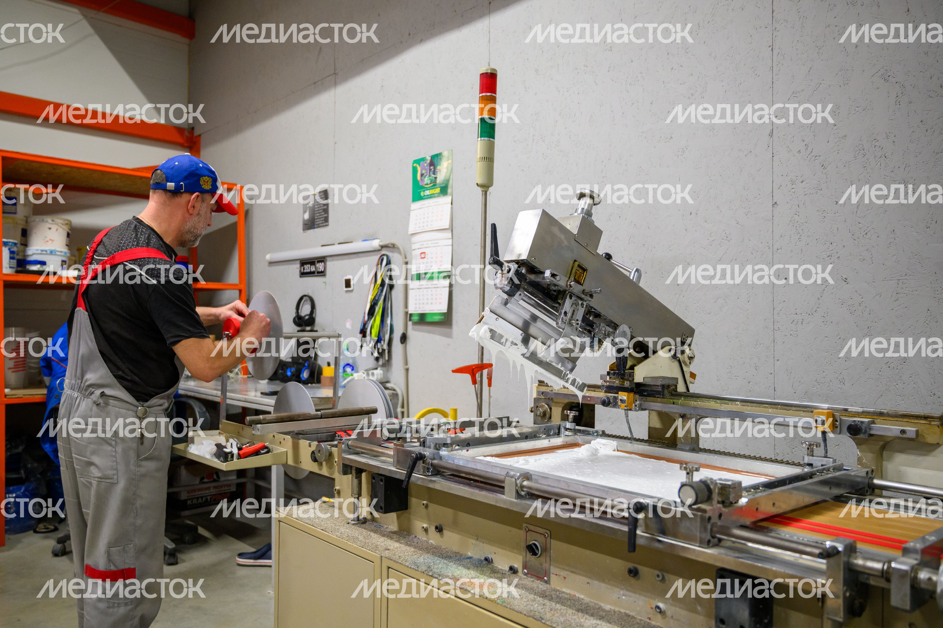 Производство брендированных лент для бейджей на заводе ГК «ПЛАСТИК ОН ЛАЙН» в Красноармейске Производство брендированных лент для бейджей на заводе ГК «ПЛАСТИК ОН ЛАЙН» в Красноармейске