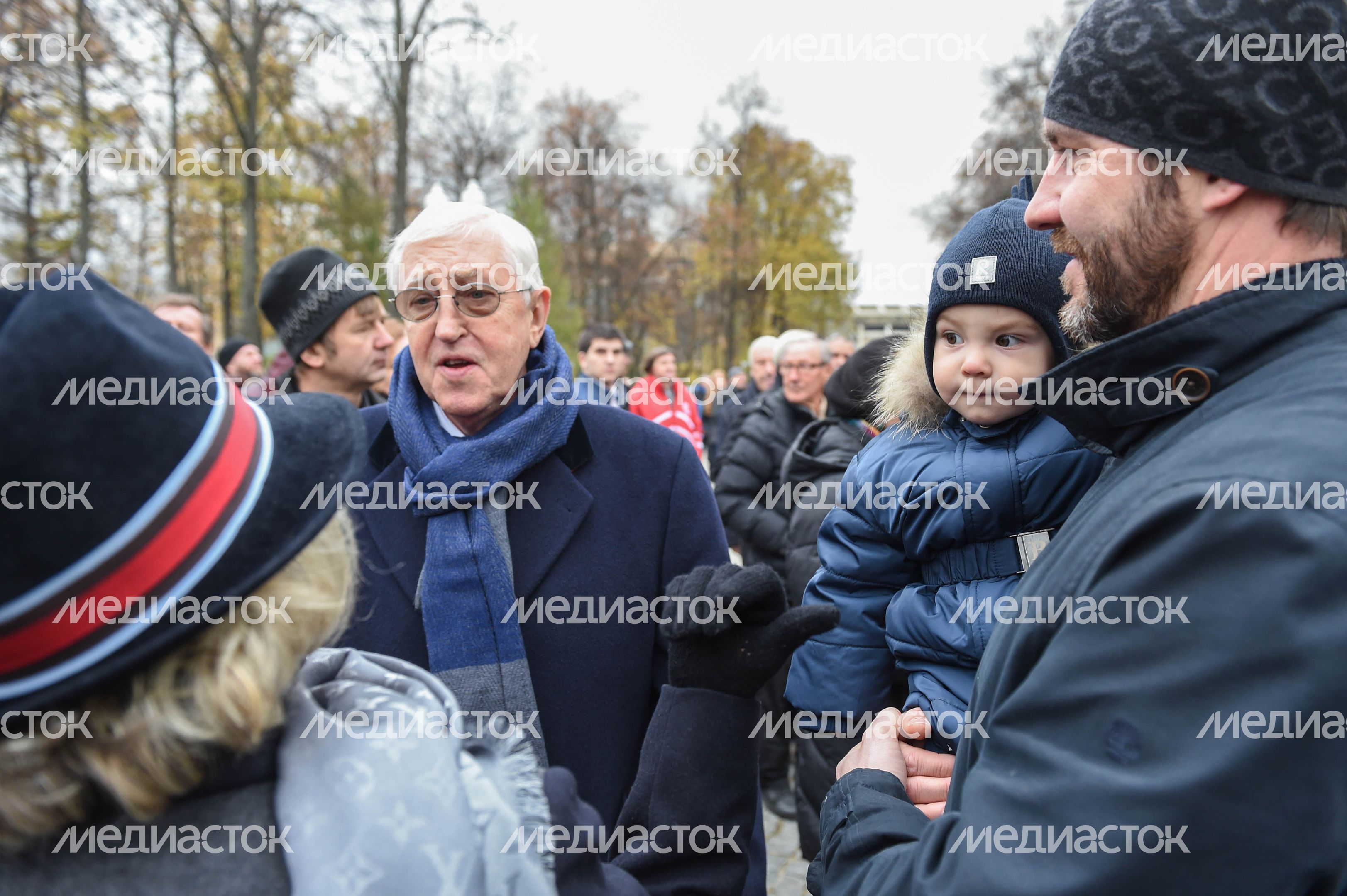 Открытие памятника легенде хоккея Валерию Харламову в «Лужниках»