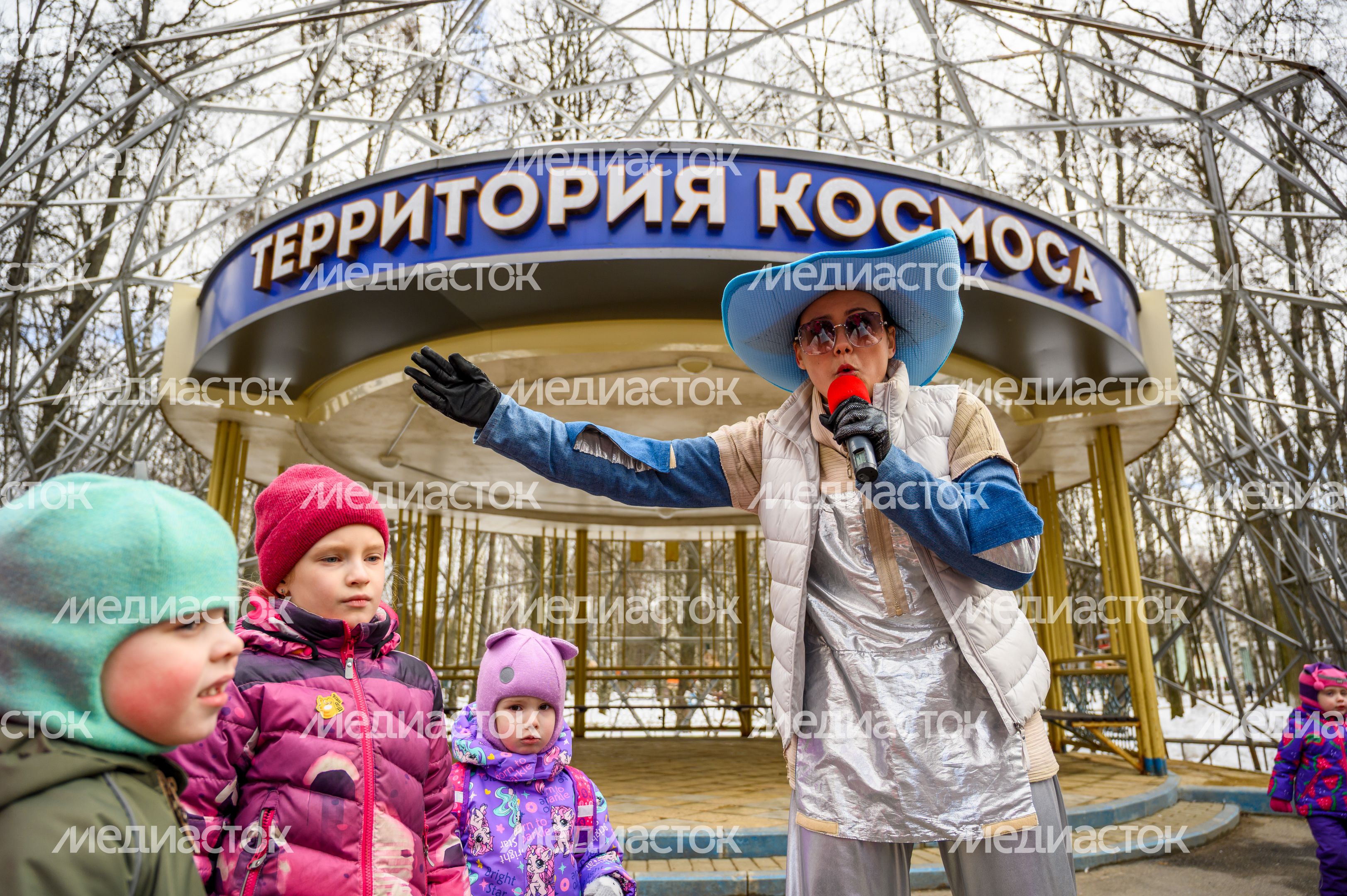 Фестиваль космических чудес в Центральном городском парке Королева Фестиваль космических чудес в Центральном городском парке Королева