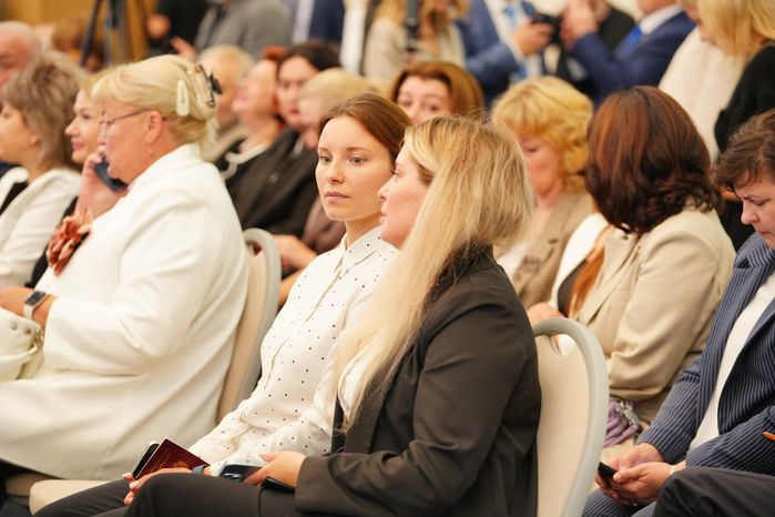 Сотрудников МФЦ Подмосковья поздравили с профессиональным праздником