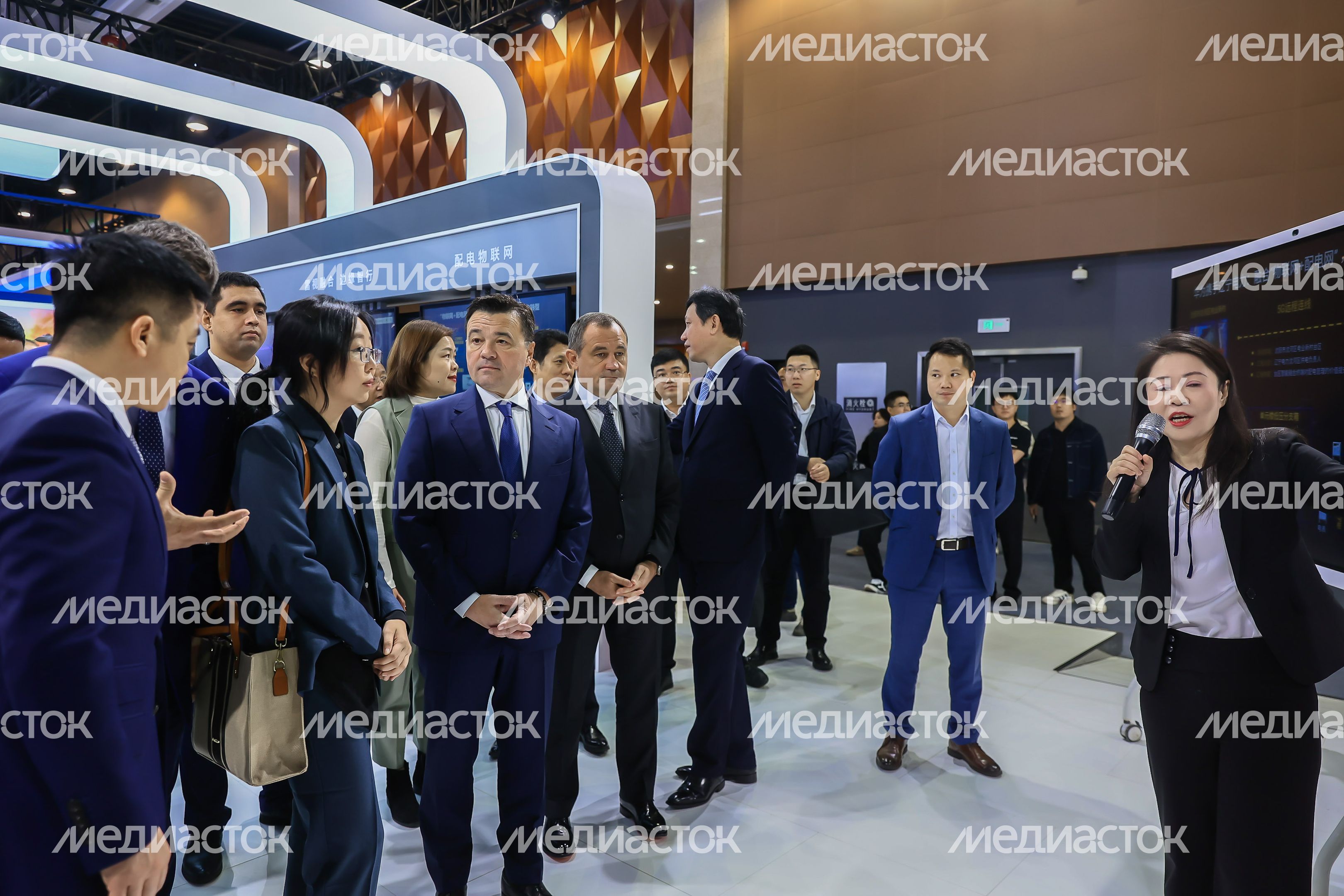 Посещение выставки высоких технологий в Шэньяне Губернатором Подмосковья