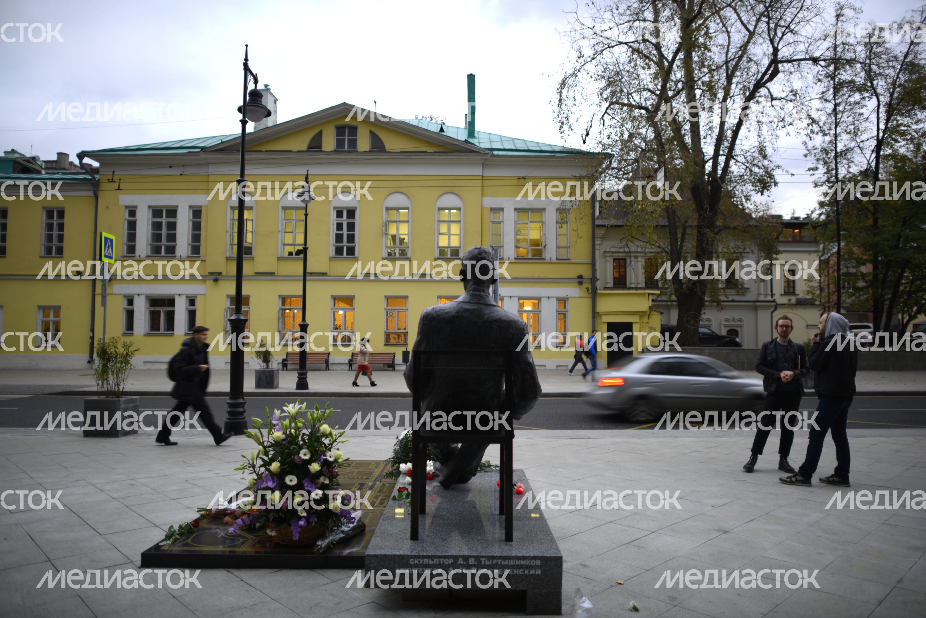Открытие памятника французскому архитектору Ле Корбюзье